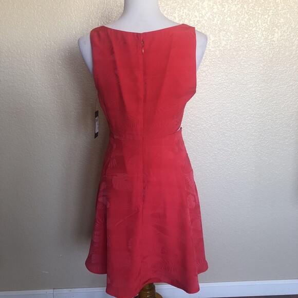 Guess Spike Punch Nathaly Cutout A-Line Mini Dress Size L Red Pink New - Picture 7 of 11